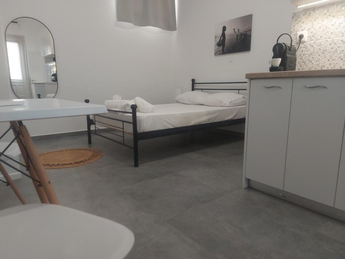 Anemela Studio Basic Naxos City Eksteriør bilde